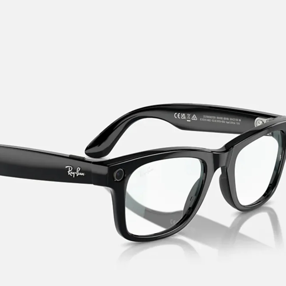 Ray-Ban Smart Glasses in Black